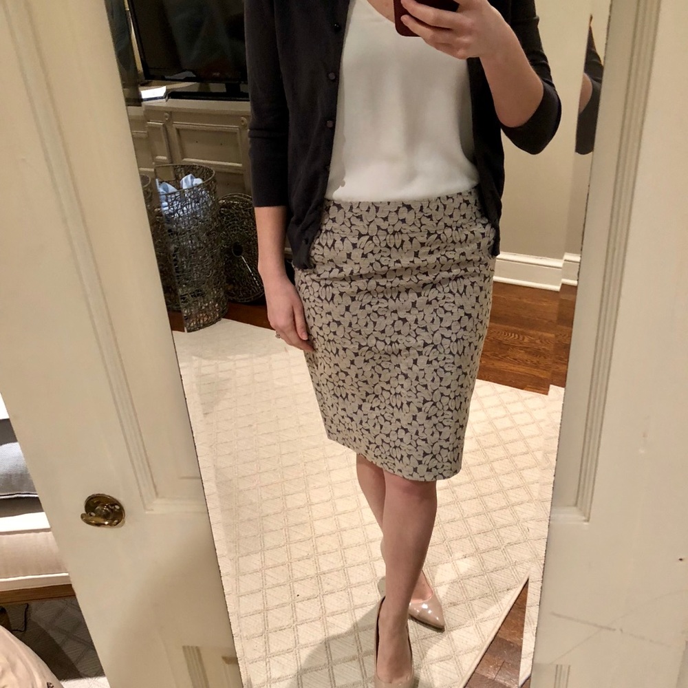 Spring/summer pencil skirt by Jcrew - Size 0